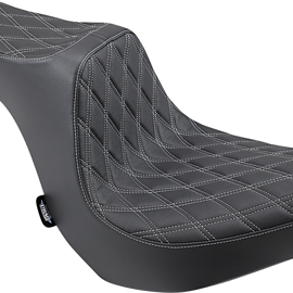 Predator III Seat - Diamond - Silver Thread - Vinyl5517169