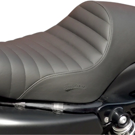 Americano Tuck And Roll Seat - XLR