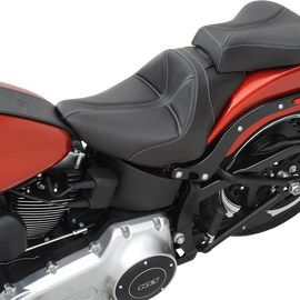 Dominator Pillion2179